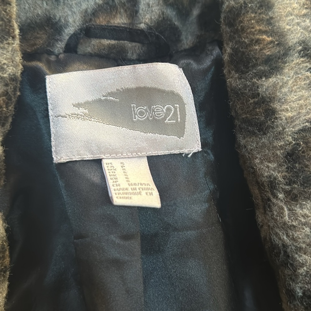 Leopard Jacket - Picture 3 of 6